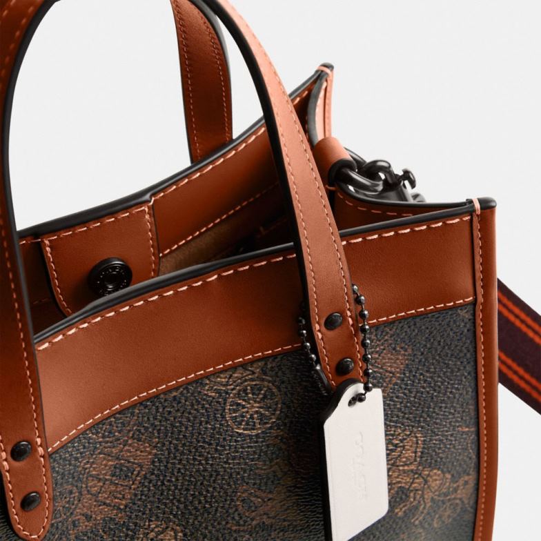 Coach femmes cabas field 22 avec grand imprimé cheval et calèche v5/truffe ambre bruni HHR6J296